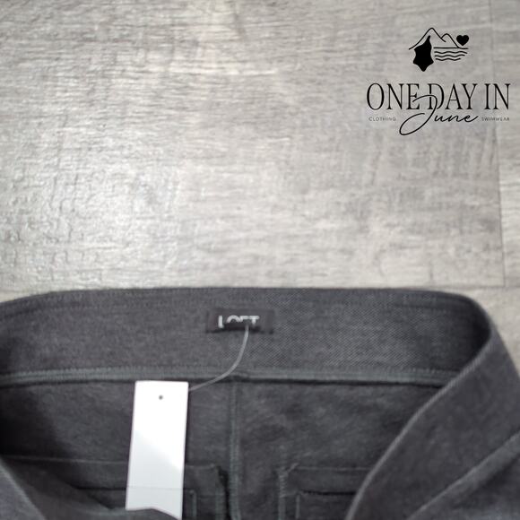 Loft Pull On Straight Leg Pants Size XS - Picture 2 of 6